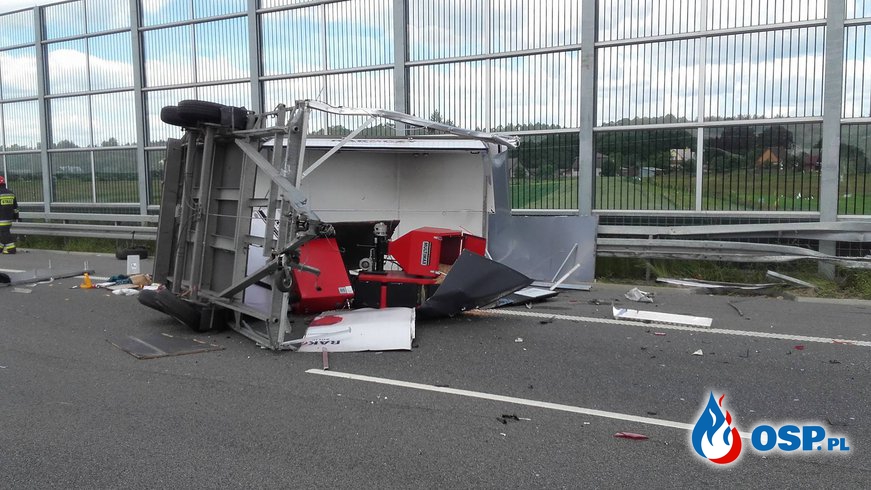 Wypadek na 554 kilometrze autostrady A4 Rzeszów - Kraków. OSP Ochotnicza Straż Pożarna