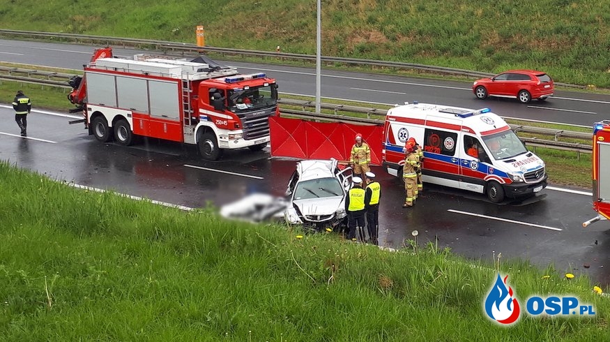 Dwie osoby zginęły w wypadku na autostradzie A2 OSP Ochotnicza Straż Pożarna