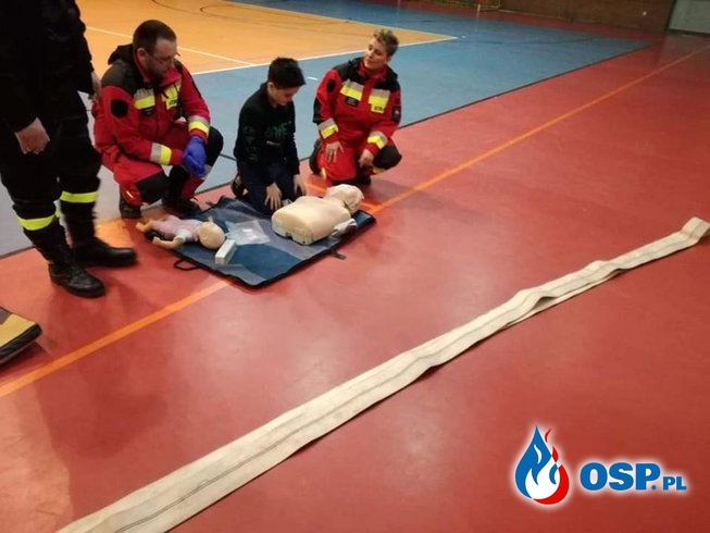 Biezdrowo – pokazy w szkole OSP Ochotnicza Straż Pożarna