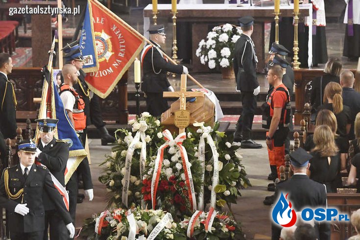Tłumy żegnały Macieja Ciunowicza. Pogrzeb strażaka odbył się w Dobrym Mieście. OSP Ochotnicza Straż Pożarna