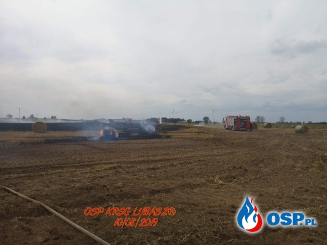 Pożar ścierniska i balotów OSP Ochotnicza Straż Pożarna