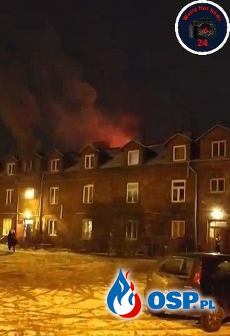 Tragiczny pożar kamienicy w Warszawie. Zginęła jedna osoba. OSP Ochotnicza Straż Pożarna