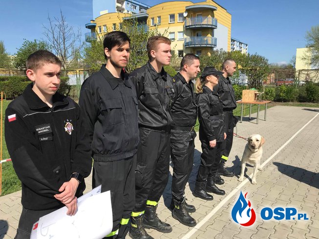 Dzień Bohatera w Szkole Podstawowej nr 137 w Łodzi OSP Ochotnicza Straż Pożarna
