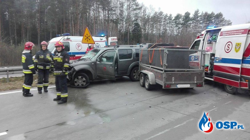 Wypadek samochodu osobowego na DK18 OSP Ochotnicza Straż Pożarna