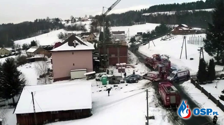 Katastrofa budowlana w Żurowej. Zadysponowano 3 śmigłowce LPR. OSP Ochotnicza Straż Pożarna