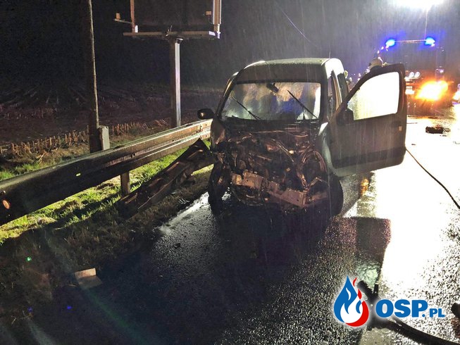 5 osób rannych po czołowym zderzeniu dwóch aut pod Opolem OSP Ochotnicza Straż Pożarna