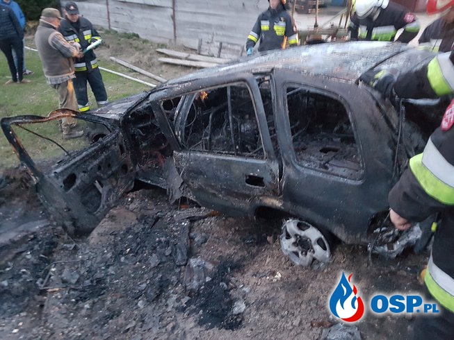 Pożar samochodu - Smardze OSP Ochotnicza Straż Pożarna