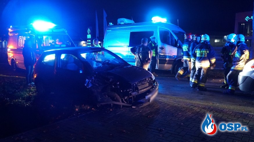 43-latka nie dostosowała prędkości do warunków na drodze. Wypadek pod Opolem. OSP Ochotnicza Straż Pożarna