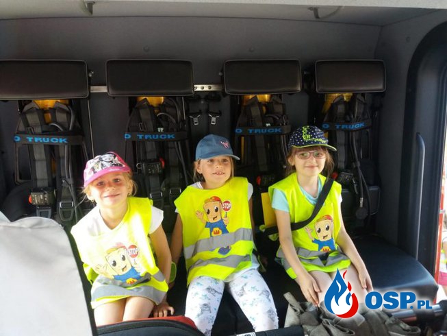 Amica – Wycieczka Żabek i Muchomorków z przedszkola Amica Kids w naszej strażnicy OSP Ochotnicza Straż Pożarna