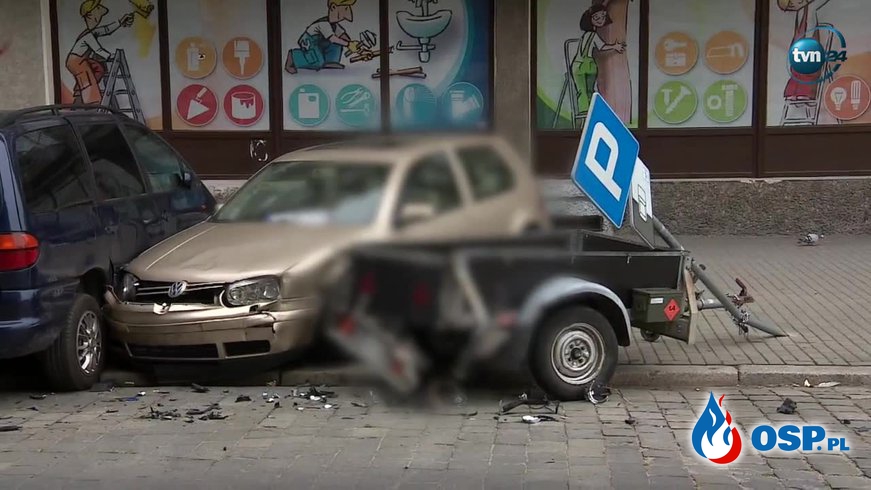 Pijany kierowca BMW skasował we Wrocławiu 8 samochodów OSP Ochotnicza Straż Pożarna