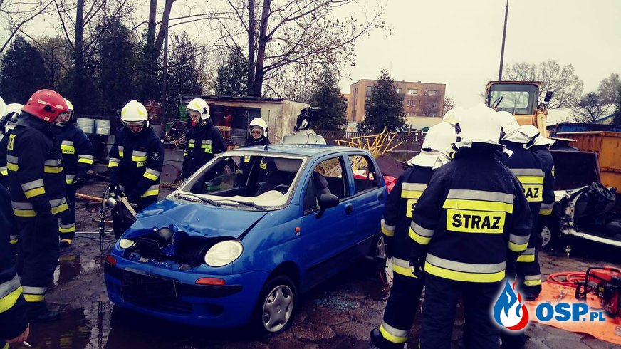 Ratownictwo drogowe-ćwiczenia OSP Ochotnicza Straż Pożarna