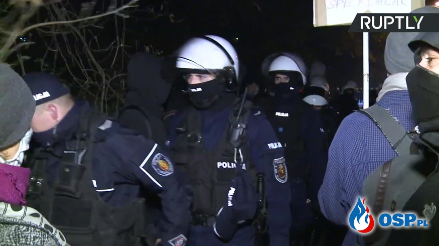 Strażacy mają wspierać policjantów w zabezpieczaniu protestów i demonstracji OSP Ochotnicza Straż Pożarna
