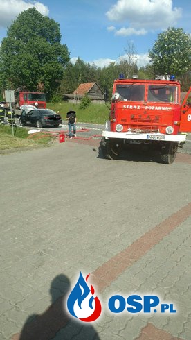 Pożar samochodu na Stacji Paliw w Starych Kielbonkach DK 59 OSP Ochotnicza Straż Pożarna