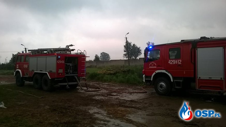 Pożar budynku do hodowli drobiu m.Barkowo II gm.Debrzno OSP Ochotnicza Straż Pożarna