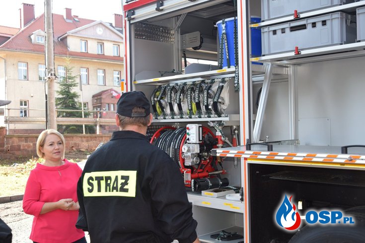 Nowoczesne Renault D16 już służy strażakom z OSP Sokolec OSP Ochotnicza Straż Pożarna
