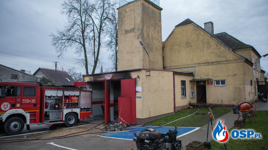 Będzie pomoc dla strażaków z Bądecza. W pożarze remizy stracili cały sprzęt. OSP Ochotnicza Straż Pożarna