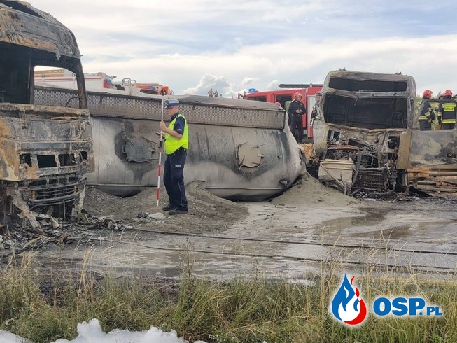 32 rannych po wypadku i pożarze na DK1. Zderzyły się ciężarówki i autobus. OSP Ochotnicza Straż Pożarna