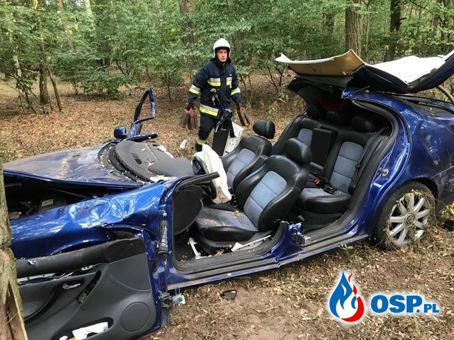 Wypadek samochodu osobowego przed Piaskami OSP Ochotnicza Straż Pożarna