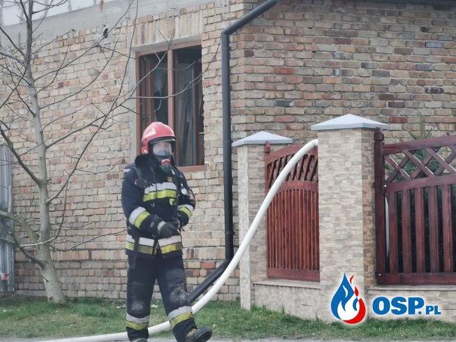 Dwie osoby zginęły w wyniku eksplozji pocisku. Zawalił się budynek. OSP Ochotnicza Straż Pożarna
