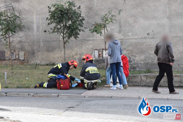  Nie było wolnej karetki. Lądował LPR, ale kobietę do szpitala zawieźli strażacy. OSP Ochotnicza Straż Pożarna
