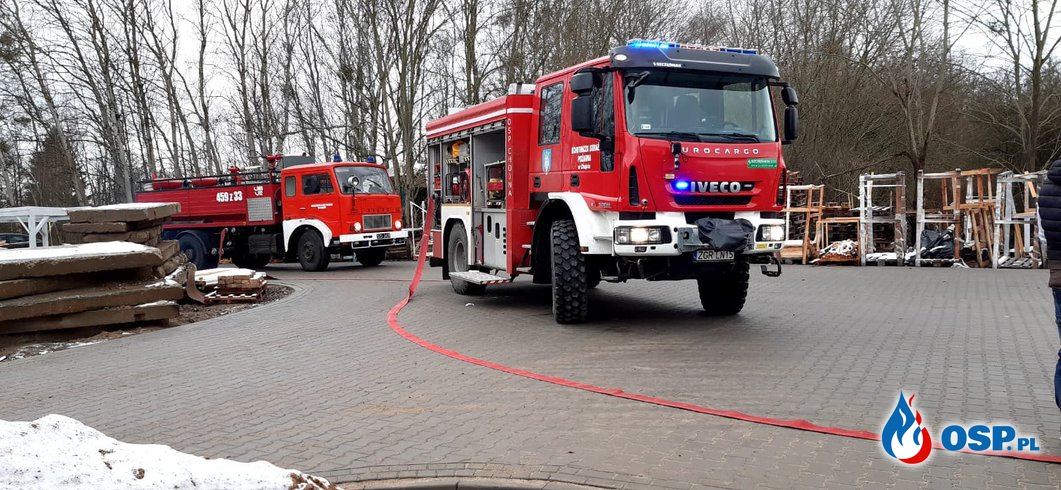 Ćwiczenia przeciwpożarowe i zapoznanie z obiektem DREWCO w Chojnie. OSP Ochotnicza Straż Pożarna