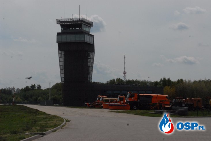 Zwiedzanie Lotniskowej Straży Pożarnej Na Lotnisku W Łodzi - Lublinek OSP Ochotnicza Straż Pożarna