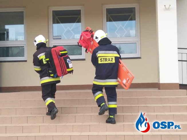 Ewakuacja i pożar szkoły podstawowej w Malinówce OSP Ochotnicza Straż Pożarna