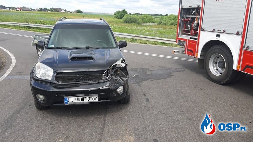 Zderzenie dwóch aut i ciężarówki pod Chojnicami. Jedna osoba zginęła. OSP Ochotnicza Straż Pożarna