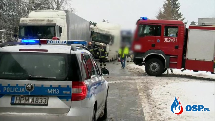 Wypadek 4 ciężarówek i 2 samochodów osobowych na DK 8. OSP Ochotnicza Straż Pożarna