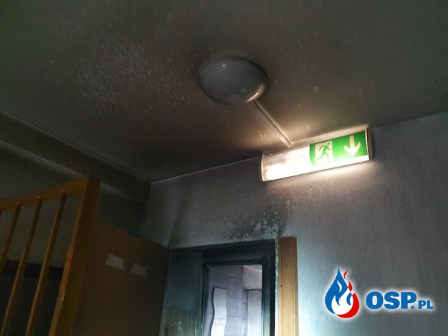 Pożar w Młodzieżowym Ośrodku Wychowawczym w Czaplinku. Ogień pojawił się na poddaszu. OSP Ochotnicza Straż Pożarna