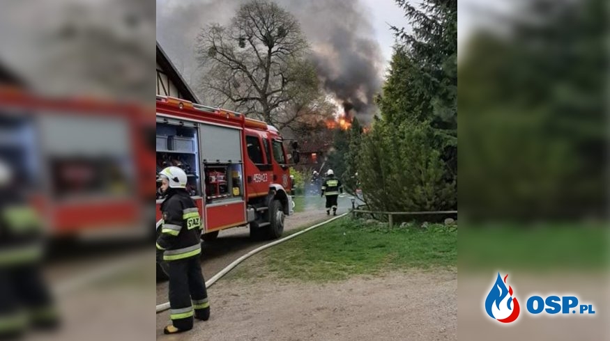 Pożar budynku inwentarskiego w Lisach. Obiekt doszczętnie spłonął. OSP Ochotnicza Straż Pożarna