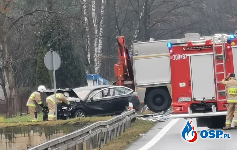 Tragiczny wypadek pod Opolem. Dwie osoby zginęły. OSP Ochotnicza Straż Pożarna