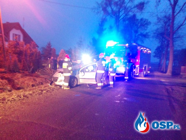 Wypadek w Dalwinie jedna osoba poszkodowana OSP Ochotnicza Straż Pożarna