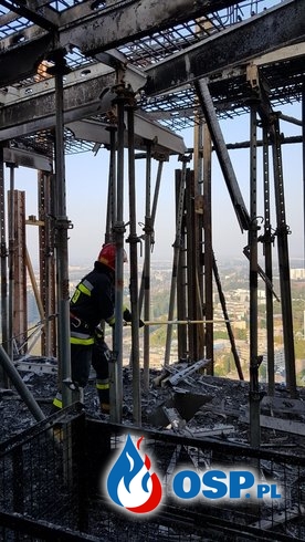 Pożar wieżowca w centrum Warszawy. Ponad 120 strażaków w akcji. OSP Ochotnicza Straż Pożarna