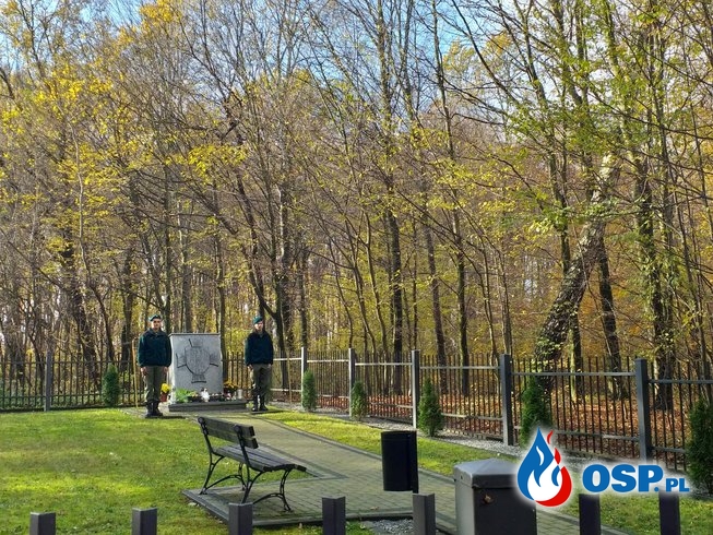 Druhowie OSP Zręcin uczcili Pamięć Ofiar obozu hitlerowskiego w Szebniach OSP Ochotnicza Straż Pożarna