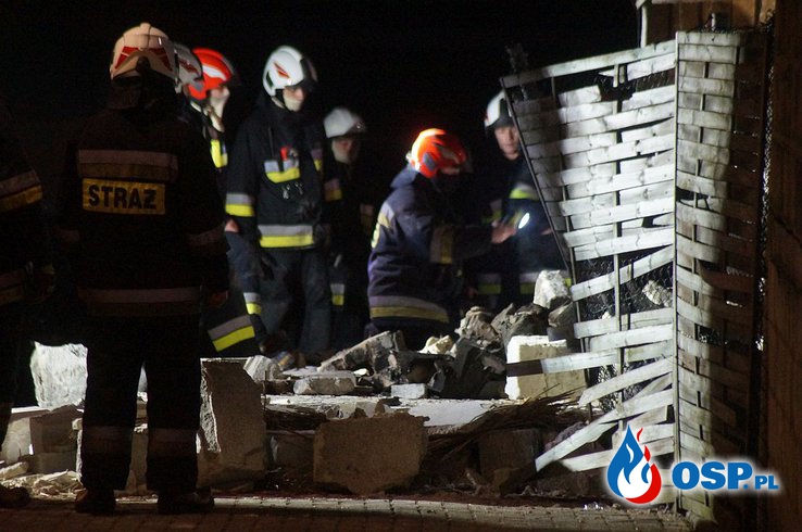 Mężczyzna uwięziony pod gruzami po wybuchu gazu. Akcja ratownicza w Lubartowie. OSP Ochotnicza Straż Pożarna