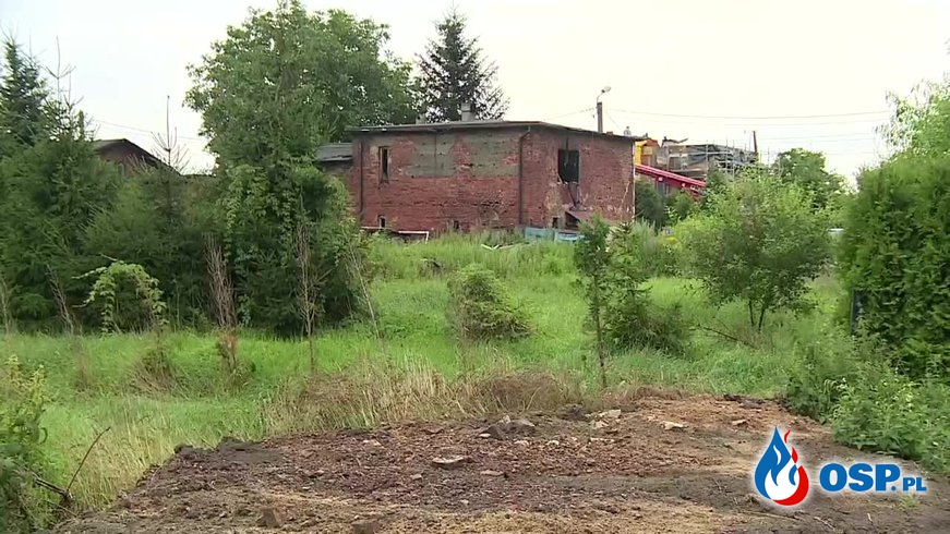 Trzy ofiary śmiertelne pożaru na Śląsku. Ogień pojawił się nad ranem. OSP Ochotnicza Straż Pożarna