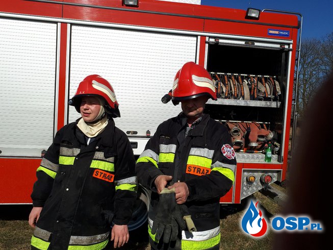 2018-04-07 godz. 15.14 Pożar domu jednorodzinnego w Konarzewie OSP Ochotnicza Straż Pożarna