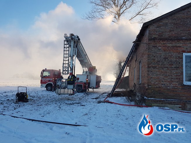 Pożar budynku mieszkalno - gospodarczego OSP Ochotnicza Straż Pożarna