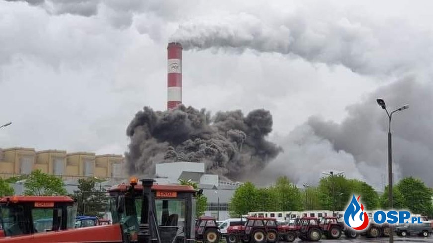 Pożar na terenie Elektrowni Bełchatów. W akcji 16 zastępów strażaków. OSP Ochotnicza Straż Pożarna