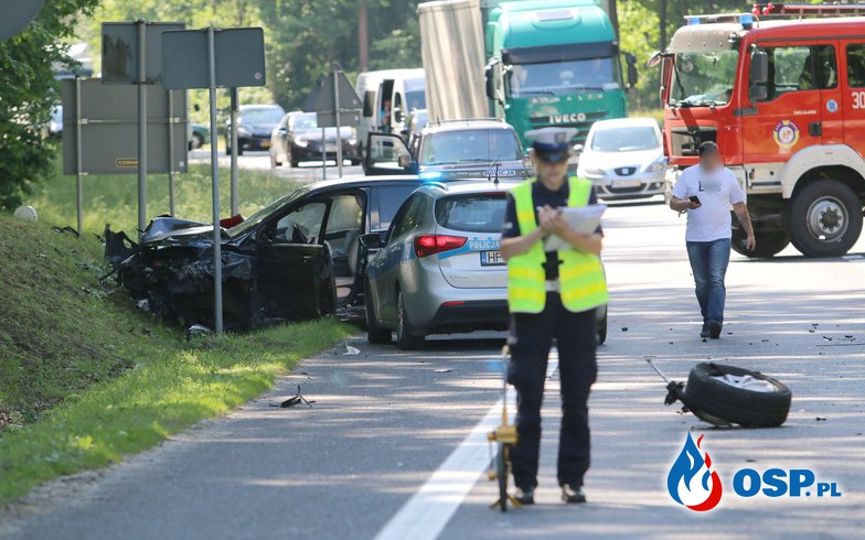 Wypadek na DK16. Zderzyły się cztery samochody, 5 osób rannych  OSP Ochotnicza Straż Pożarna