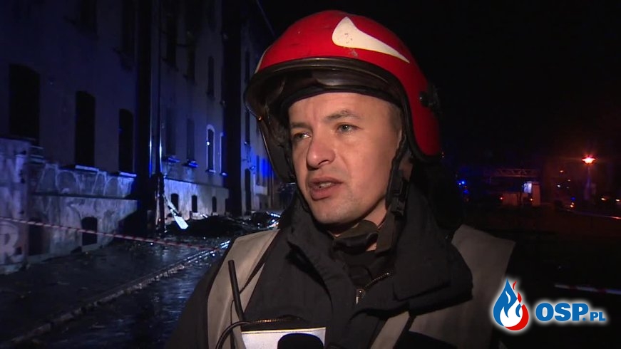 Nocny pożar w Częstochowie. 5 osób trafiło do szpitala. OSP Ochotnicza Straż Pożarna
