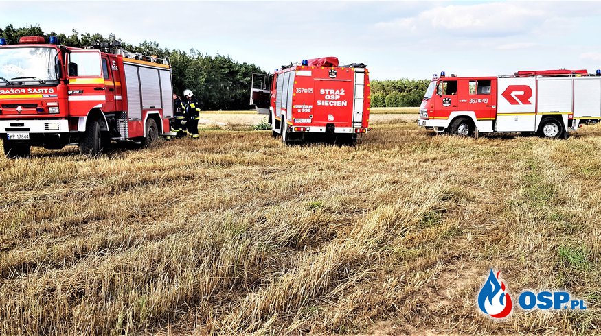 Pożaru słomy w miejscowości Strupczewo gm . Brudzeń Duży OSP Ochotnicza Straż Pożarna