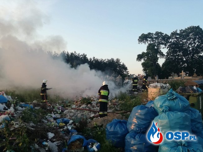Pożar śmieci za cmentarzem parafialnym w Glinojecku OSP Ochotnicza Straż Pożarna