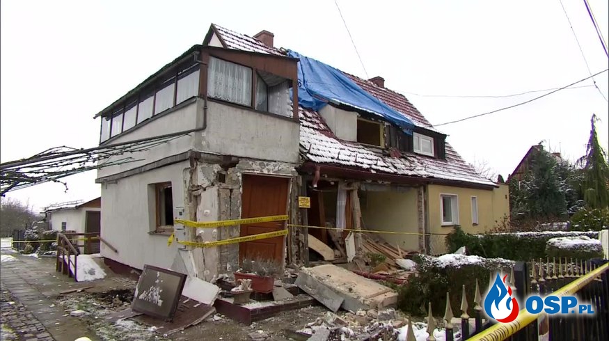 Wybuch gazu w Ziębicach na Dolnym Śląsku. Część domu została zniszczona. OSP Ochotnicza Straż Pożarna