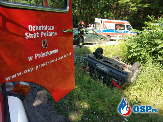wypadek na DW 414, kierowca miał ponad 3 promile OSP Ochotnicza Straż Pożarna