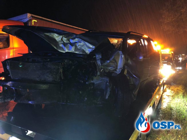 5 osób rannych po czołowym zderzeniu dwóch aut pod Opolem OSP Ochotnicza Straż Pożarna