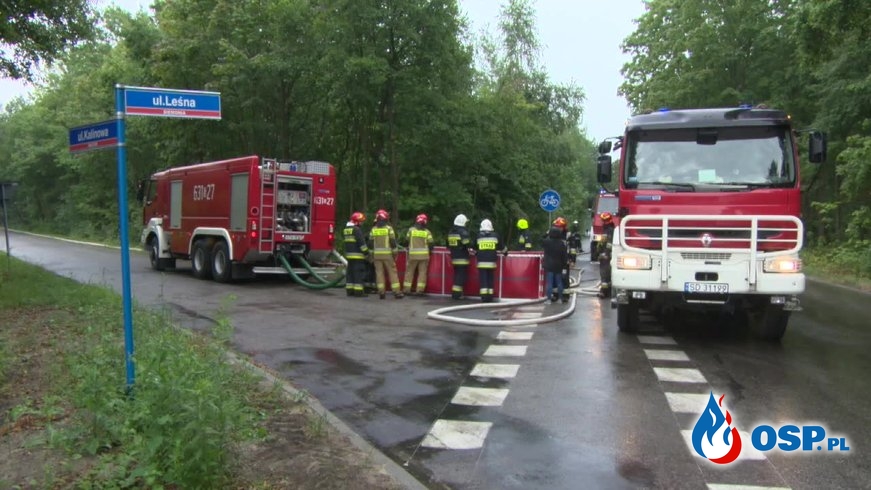 Blisko 120 strażaków gasiło ogromny pożar składowiska materiałów na Śląsku OSP Ochotnicza Straż Pożarna