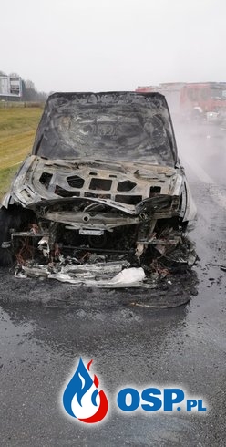 Pożar auta osobowego na A2. OSP Ochotnicza Straż Pożarna