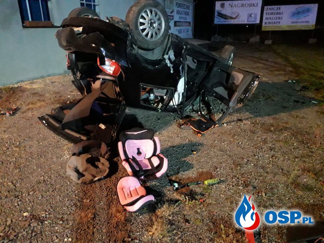 Cztery osoby ranne w wypadku. Kierowca miał prawie 2 promile alkoholu! OSP Ochotnicza Straż Pożarna